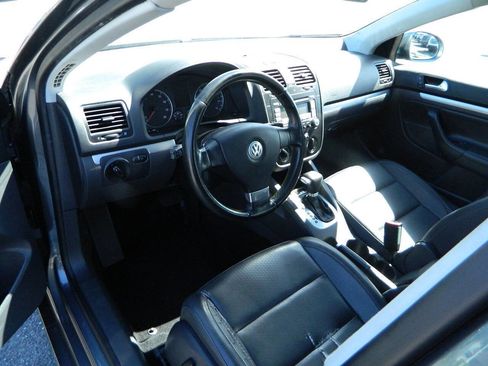 Used 2008 Volkswagen Jetta Wolfsburg Edition FWD image 11