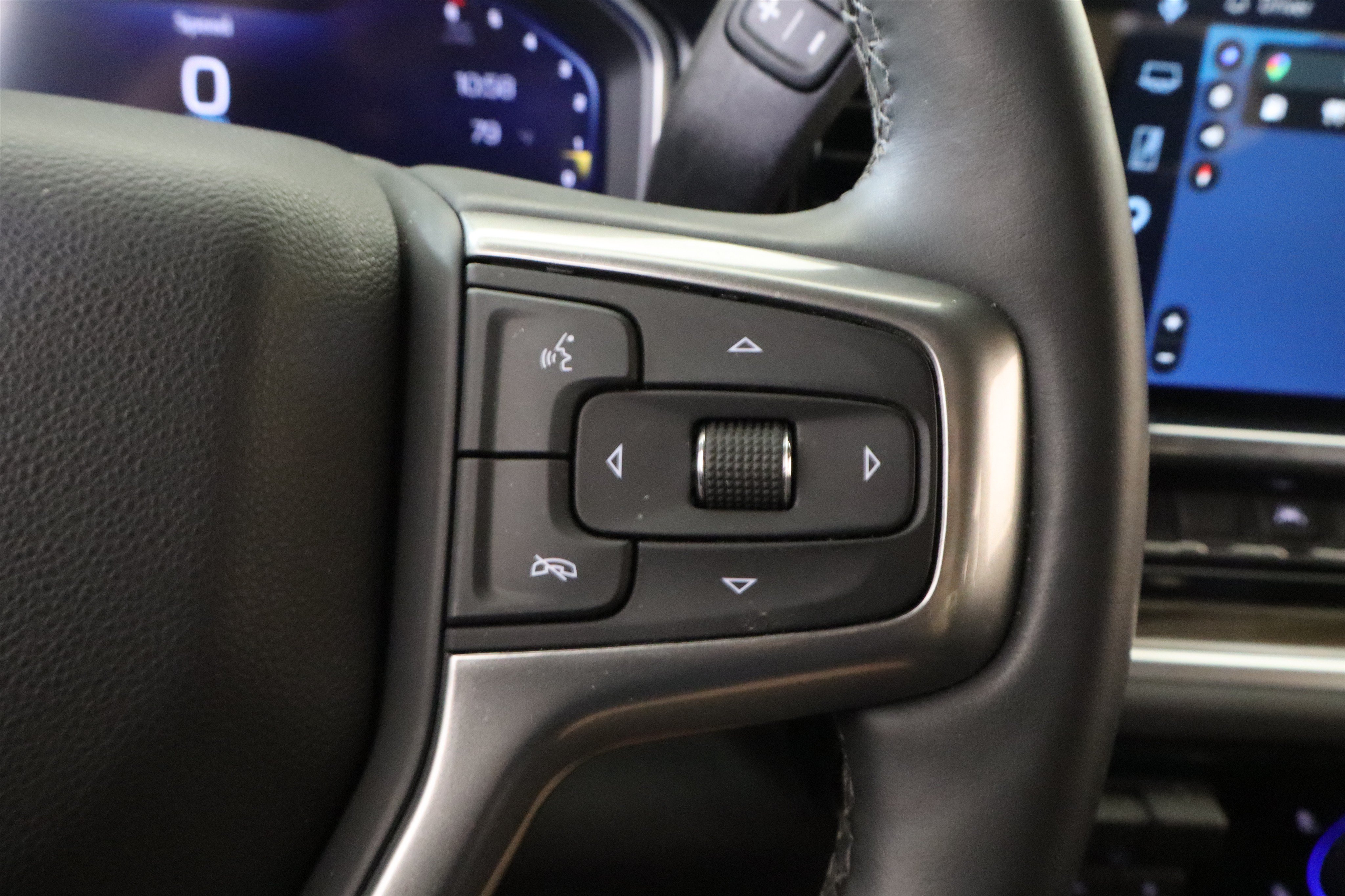 Used 2026 Chevrolet Silverado 1500 RST w/ RST Select Package AWD/4WD image 29