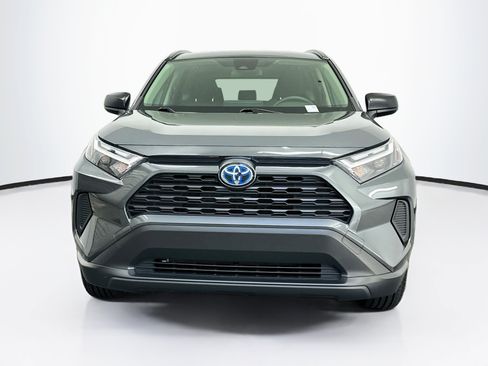 Used 2024 Toyota RAV4 LE AWD/4WD image 2