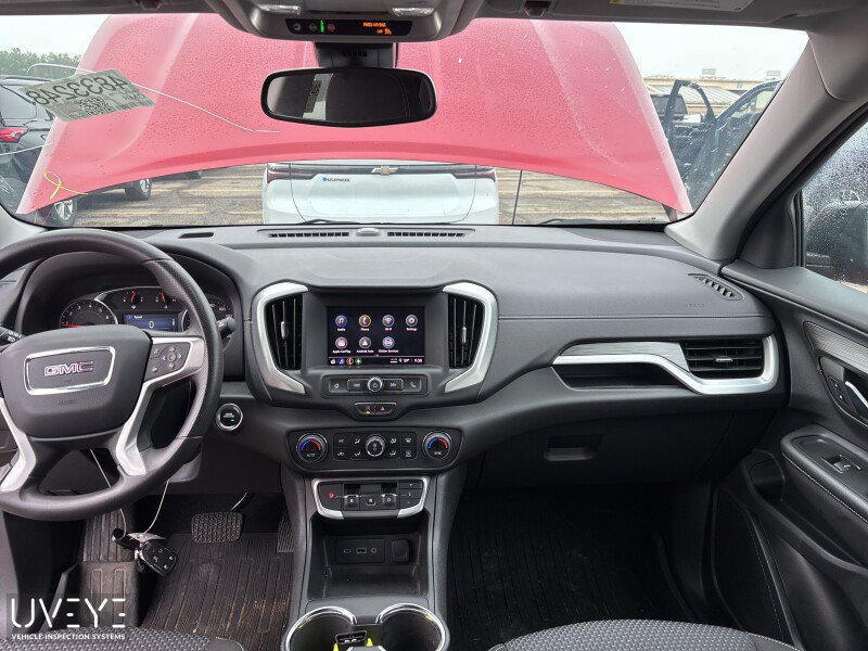 Used 2023 GMC Terrain SLE w/ Driver Convenience Package FWD image 7