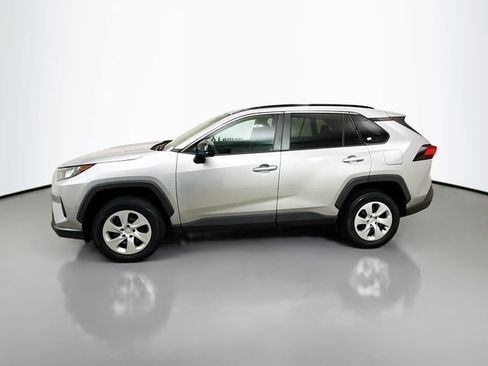 Used 2021 Toyota RAV4 LE image 4