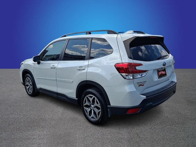 Used 2019 Subaru Forester Premium AWD/4WD image 10