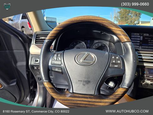 Used 2013 Lexus LS 460 AWD w/ Comfort Pkg image 12