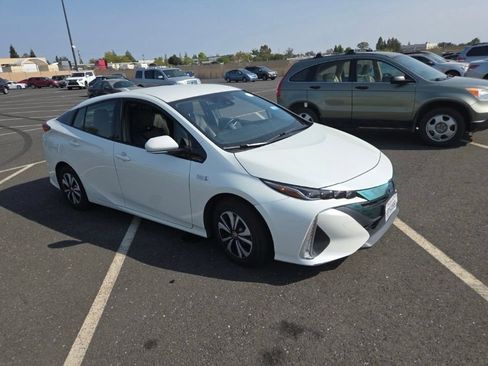 Used 2017 Toyota Prius Prime Premium w/ Carpet Mat Package FWD image 2