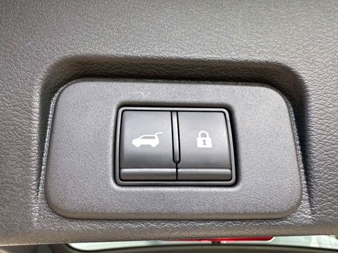Certified 2023 Nissan Rogue Platinum w/ Platinum Premium Package AWD/4WD image 14