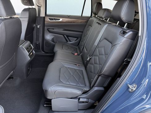 New 2026 Volkswagen Atlas SE image 22