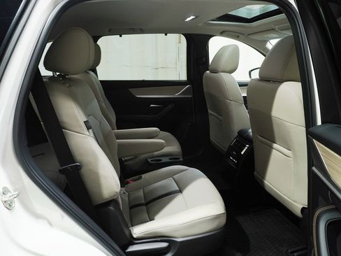 Certified 2025 MAZDA CX-90 3.3 Turbo w/ Preferred Package image 25