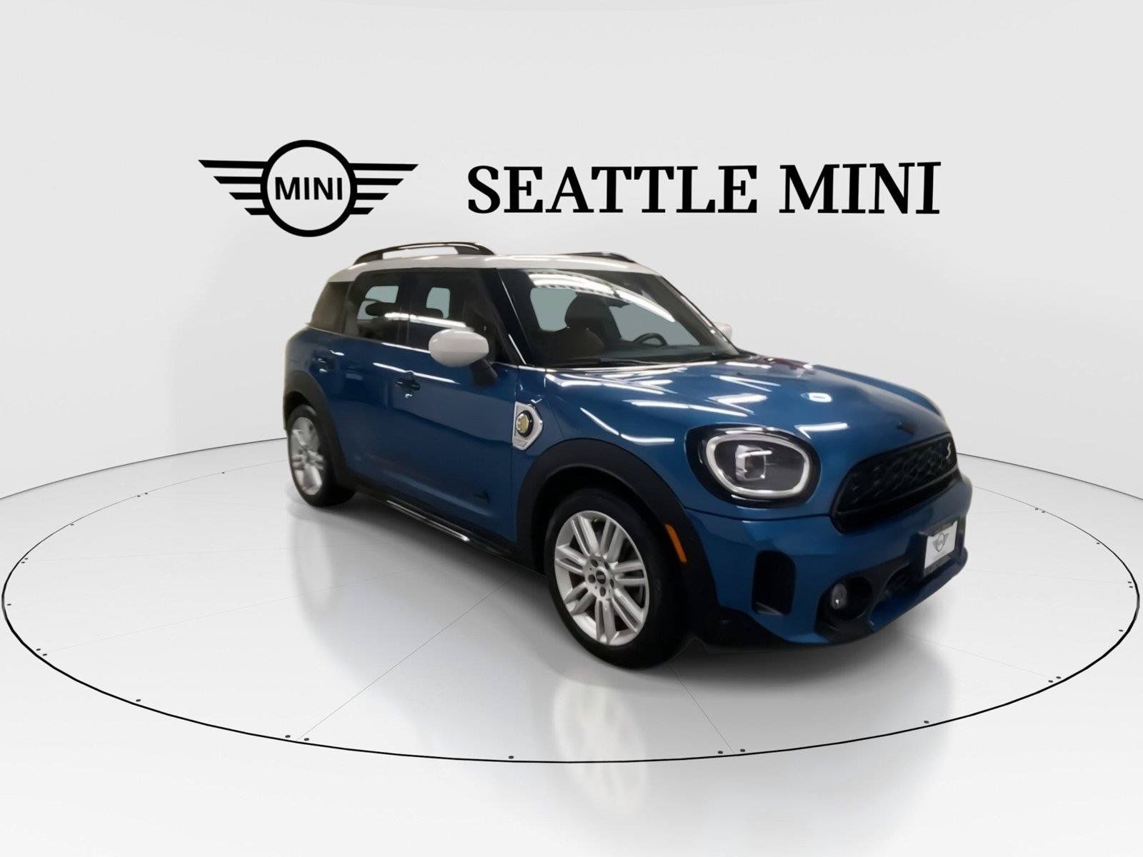 Used 2023 MINI Cooper Countryman SE w/ Storage Package AWD/4WD image 2