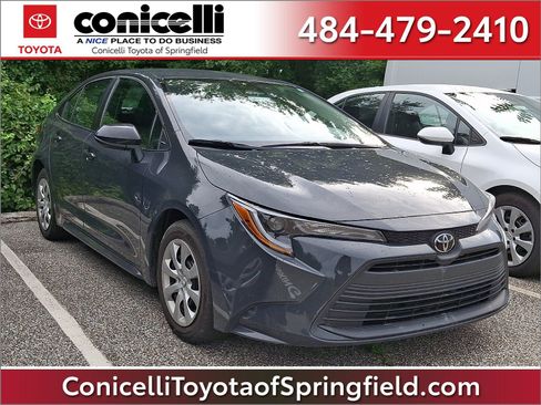 Used 2025 Toyota Corolla LE FWD image 1