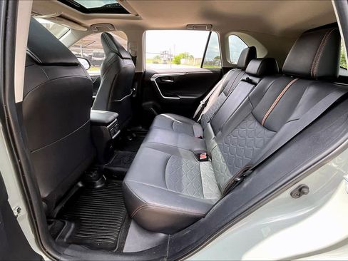 Used 2022 Toyota RAV4 Adventure w/ Convenience Package AWD/4WD image 20