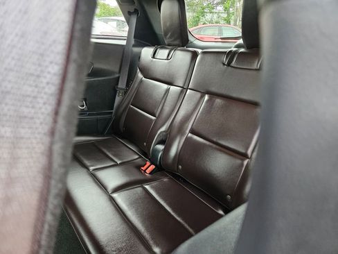 Used 2025 Ford Explorer Platinum w/ LUX Leather Package AWD/4WD image 29