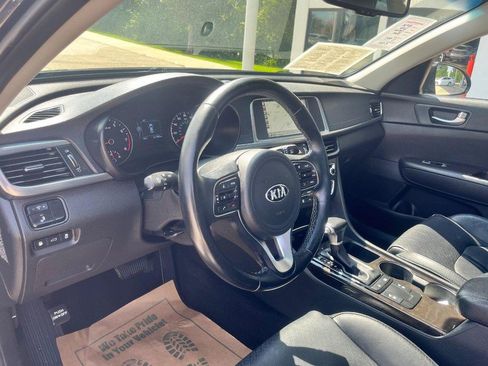 Used 2016 Kia Optima EX w/ Premium Package FWD image 13
