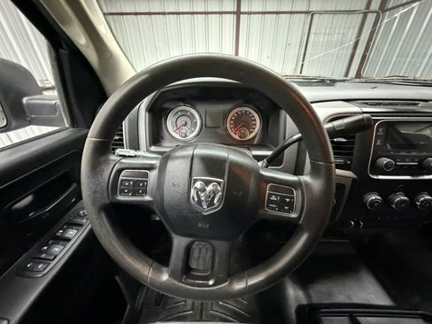 Used 2018 RAM 2500 Tradesman w/ Chrome Appearance Group AWD/4WD image 16