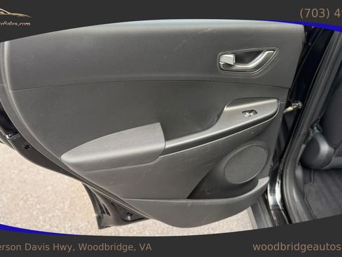 Used 2021 Hyundai Kona SEL FWD image 11
