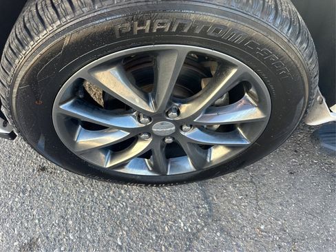 Used 2018 Dodge Durango GT AWD/4WD image 18