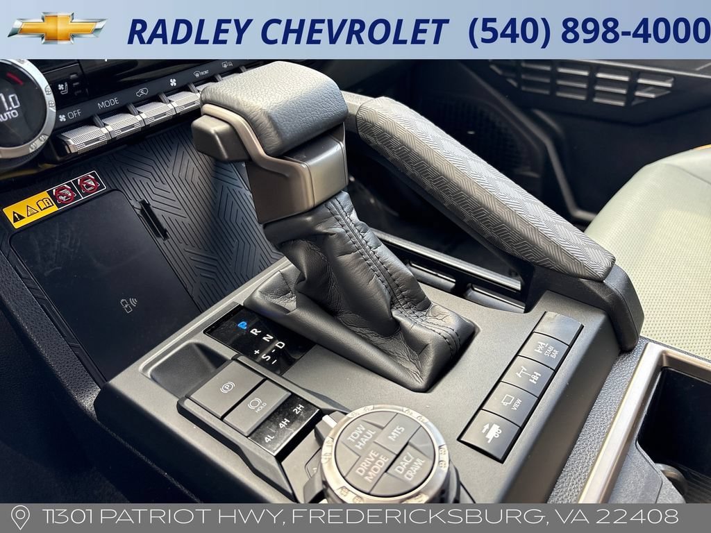 Used 2025 Toyota 4Runner Trailhunter AWD/4WD image 7