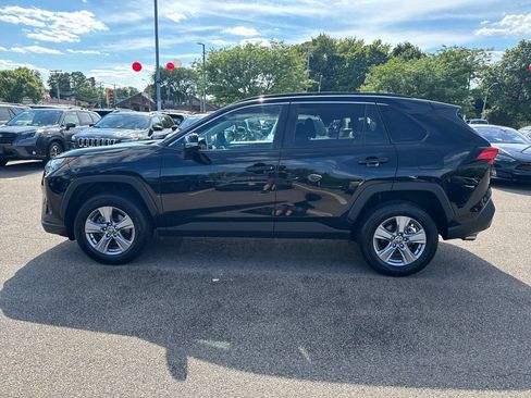 Used 2024 Toyota RAV4 XLE FWD image 4