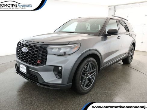 Used 2025 Ford Explorer ST w/ Sun And Sound Package image 1