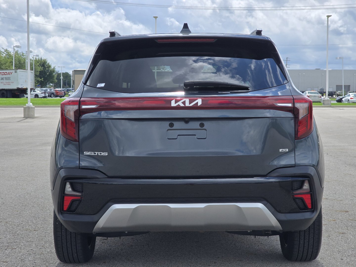 Used 2025 Kia Seltos S AWD/4WD image 19