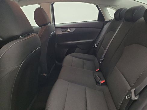 Used 2021 Kia Forte LXS FWD image 18