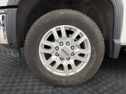 Used 2024 GMC Sierra 2500 SLE w/ SLE Convenience Package image 27