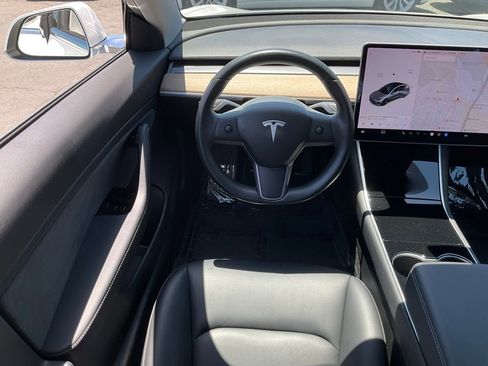 Used 2019 Tesla Model 3 Mid Range RWD image 29