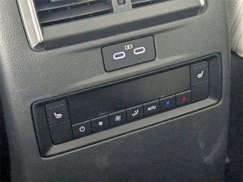 Used 2024 MAZDA CX-90 3.3 Turbo w/ Premium Plus Pkg image 28