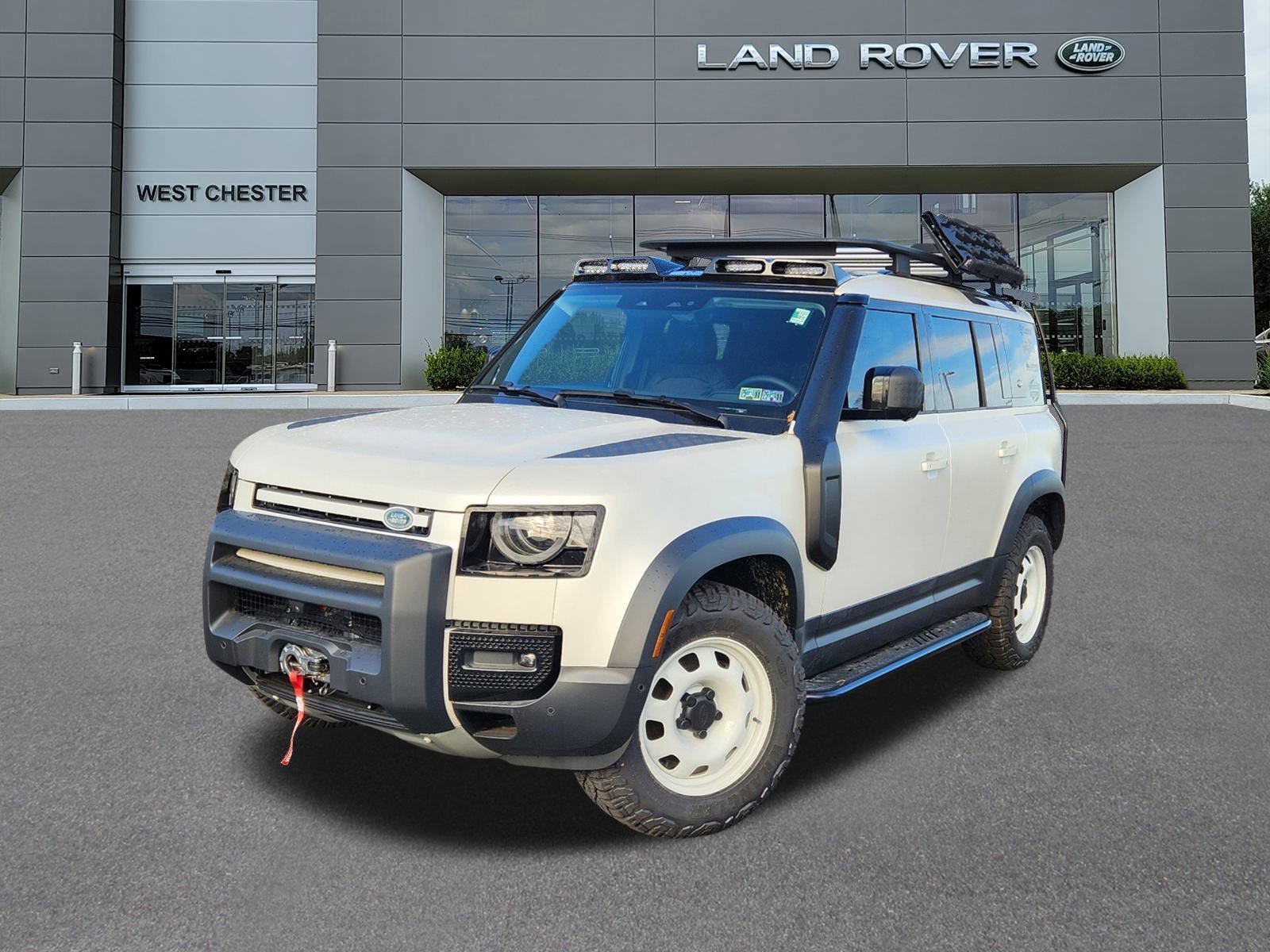 Used 2024 Land Rover Defender 110 S AWD/4WD image 1