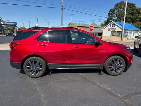 Used 2024 Chevrolet Equinox RS w/ RS Leather Package image 8