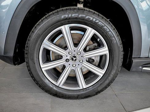 Used 2021 Mercedes-Benz GLS 450 4MATIC image 48