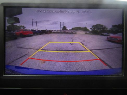 Used 2023 Hyundai Elantra SEL FWD image 17