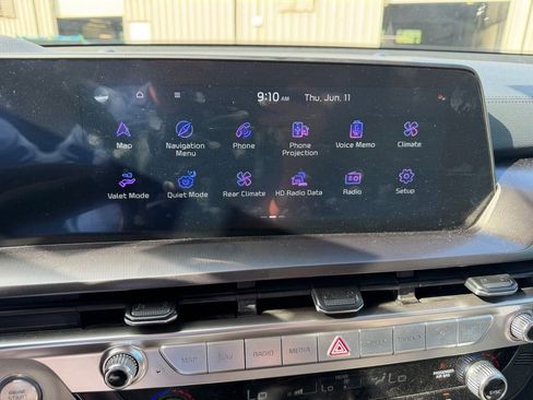 Used 2025 Kia Telluride S FWD image 15