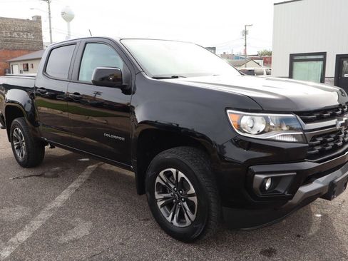 Used 2021 Chevrolet Colorado Z71 w/ Safety Package AWD/4WD image 2