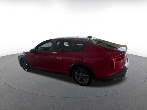 Used 2025 Kia K4 FWD image 9