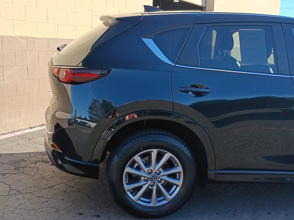 Used 2025 MAZDA CX-5 AWD 2.5 S w/ Preferred Package image 4