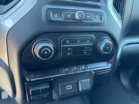 Used 2020 Chevrolet Silverado 1500 Custom w/ Custom Convenience Package AWD/4WD image 30