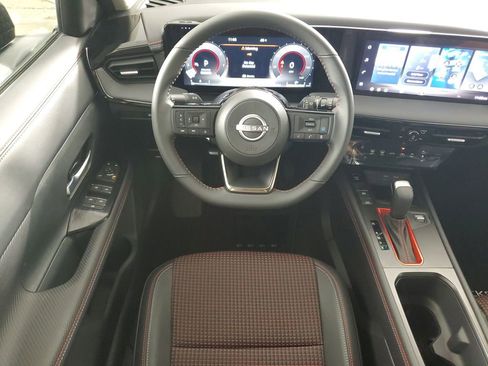 New 2026 Nissan Kicks SR image 14