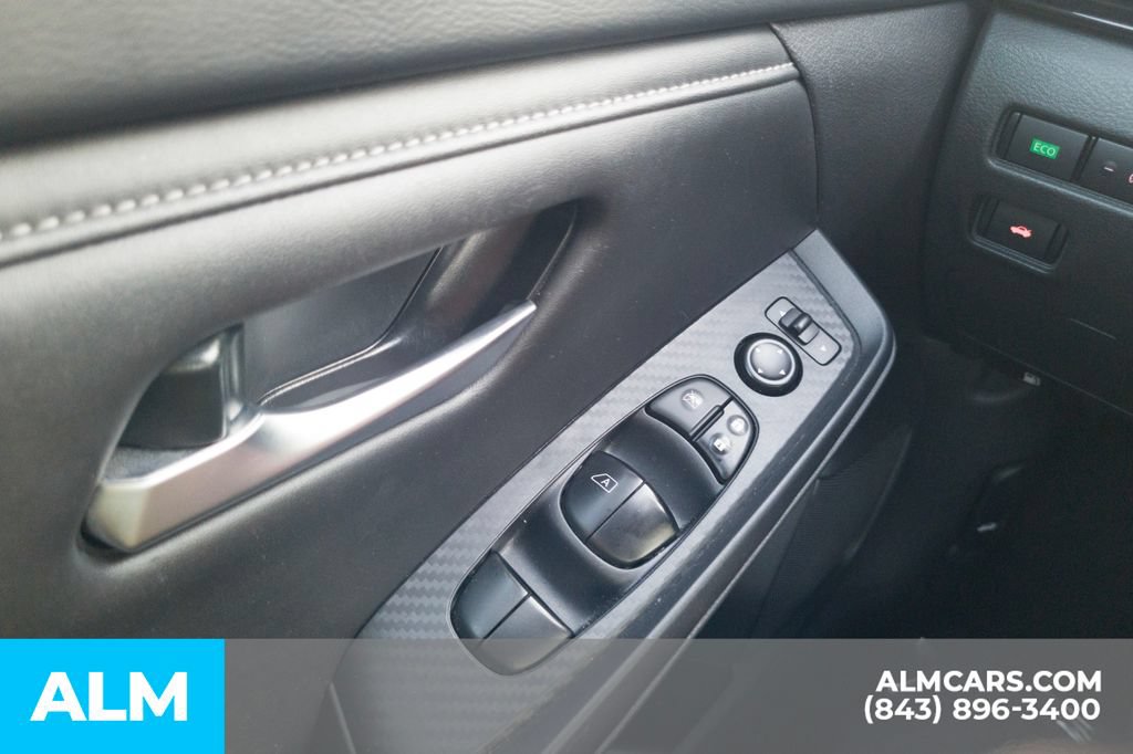 Used 2024 Nissan Sentra SV FWD image 31