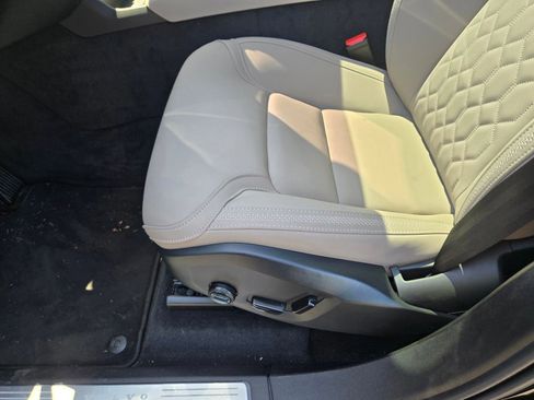 Used 2026 Volvo XC90 T8 Plus w/ Protection Package Premier AWD/4WD image 9