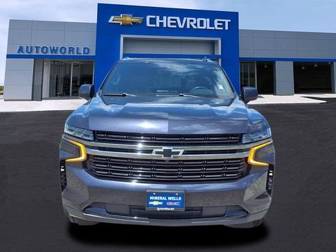 Used 2022 Chevrolet Tahoe RST w/ Sport Performance Package image 2