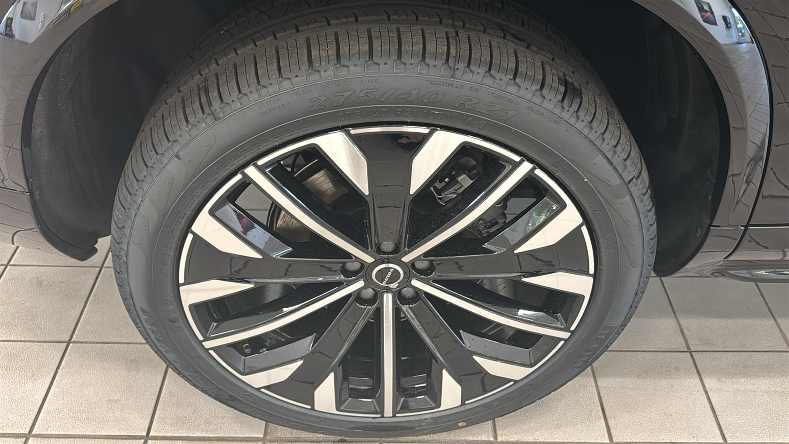 New 2026 Volvo XC90 T8 Plus w/ Protection Package Premier AWD/4WD image 32