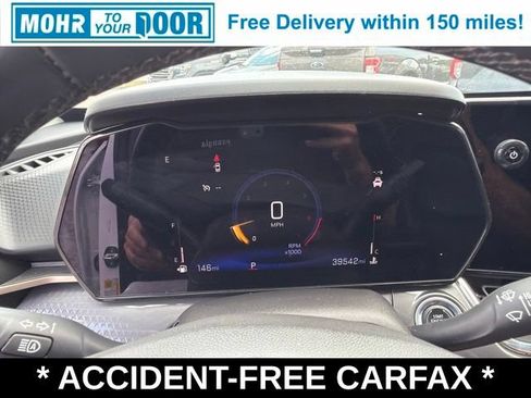 Used 2024 Chevrolet Trax ACTIV w/ Sunroof Package FWD image 17