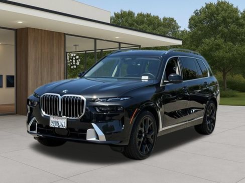 Used 2026 BMW X7 xDrive40i w/ Premium Package AWD/4WD image 2