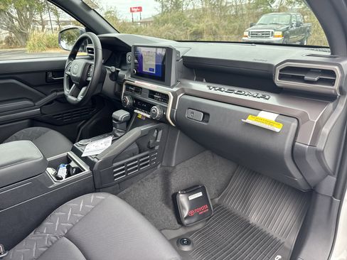 New 2026 Toyota Tacoma SR5 image 34