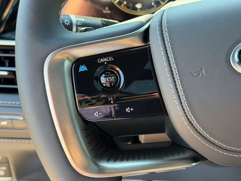 New 2026 INFINITI QX80 Autograph w/ Premium Cargo Package image 16