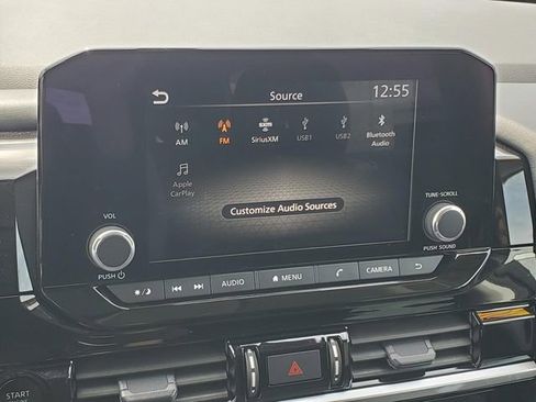 Certified 2025 Nissan Pathfinder SV FWD image 28