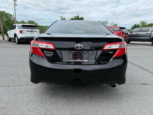 Used 2014 Toyota Camry SE FWD image 5