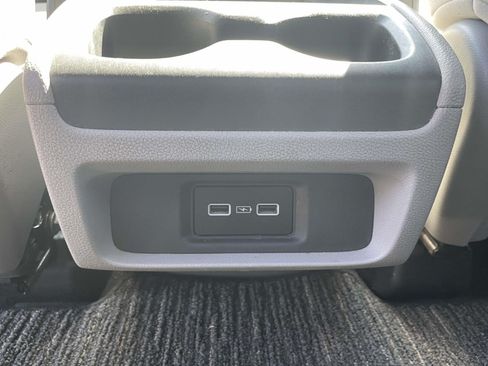 Used 2023 Honda Odyssey EX-L image 12