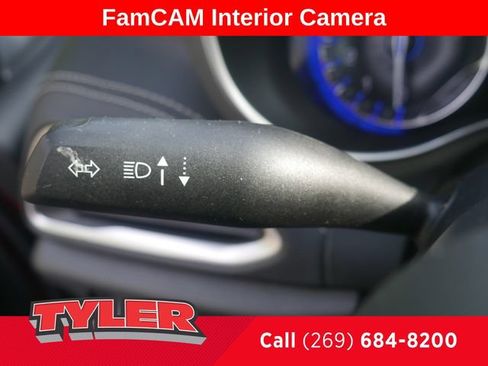 Used 2023 Chrysler Pacifica Limited w/ Uconnect Theater Family Group FWD image 26