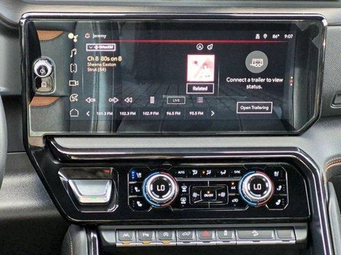 Certified 2024 GMC Sierra 1500 AT4 w/ Technology Package AWD/4WD image 13